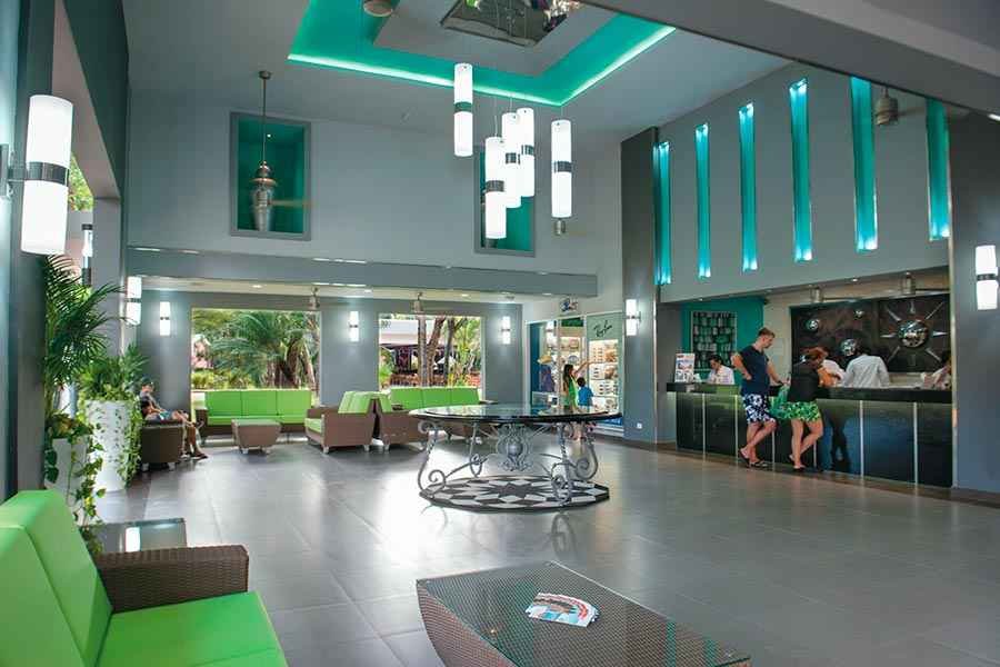 lobby-riu-lupita_tcm49-227412